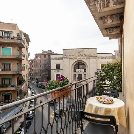 Accademia 2* فيرونا